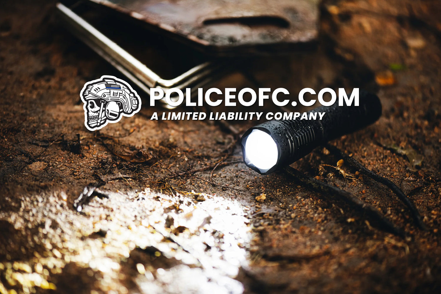 Tactical flashlight with 2000 lumens, durable duty-ready design for law enforcement, military, and first responders.